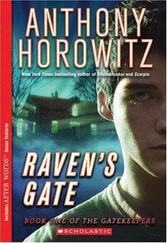Bìa sách Raven's Gate