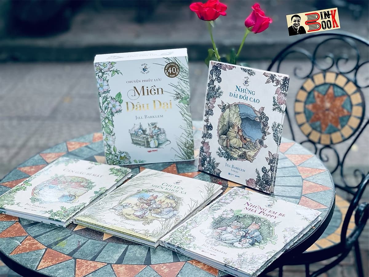 Bìa sách (Phần 2) BOXSET 4 TẬP MIỀN DÂU DẠI - Chuyện phiêu lưu - Jill Barklem - Lam dịch - Crabit Kidbooks